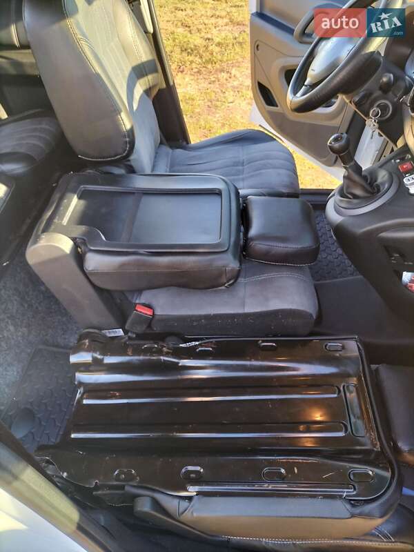 Мінівен Peugeot Partner 2017 в Полтаві