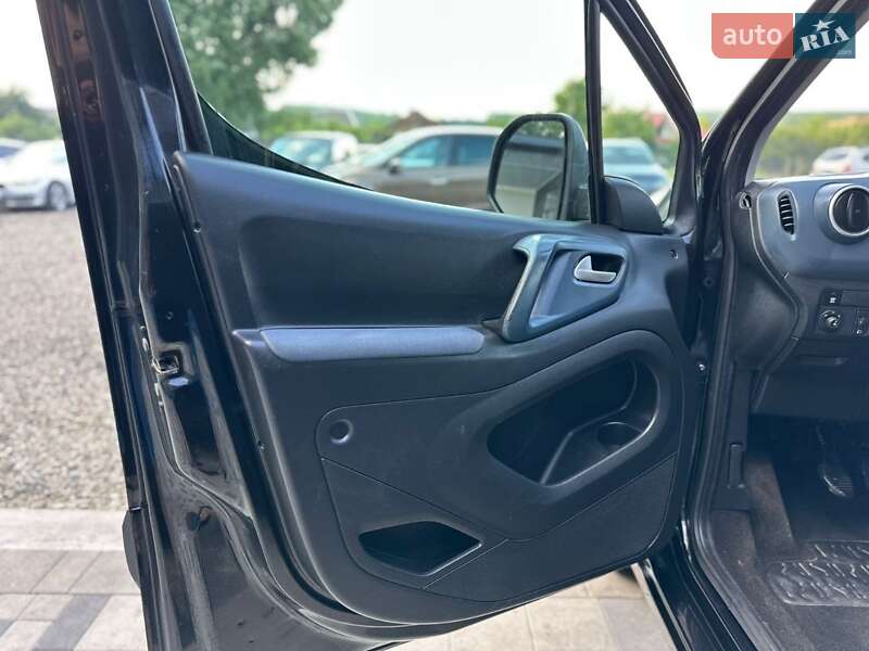 Минивэн Peugeot Partner 2011 в Ивано-Франковске