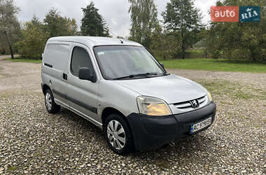 Грузовой фургон Peugeot Partner 2005 в Испасе