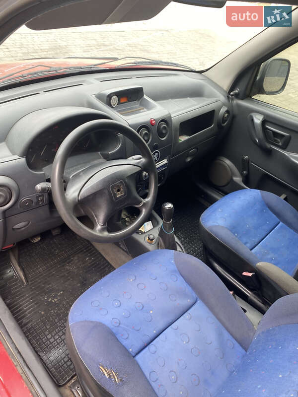 Грузовой фургон Peugeot Partner 2006 в Ходорове фото 8 Грузовой фургон Peugeot Partner 2006 в Ходорове