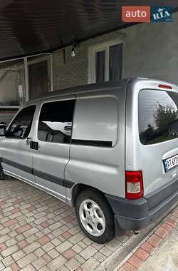 Минивэн Peugeot Partner 2002 в  фото 3 Минивэн Peugeot Partner 2002 в