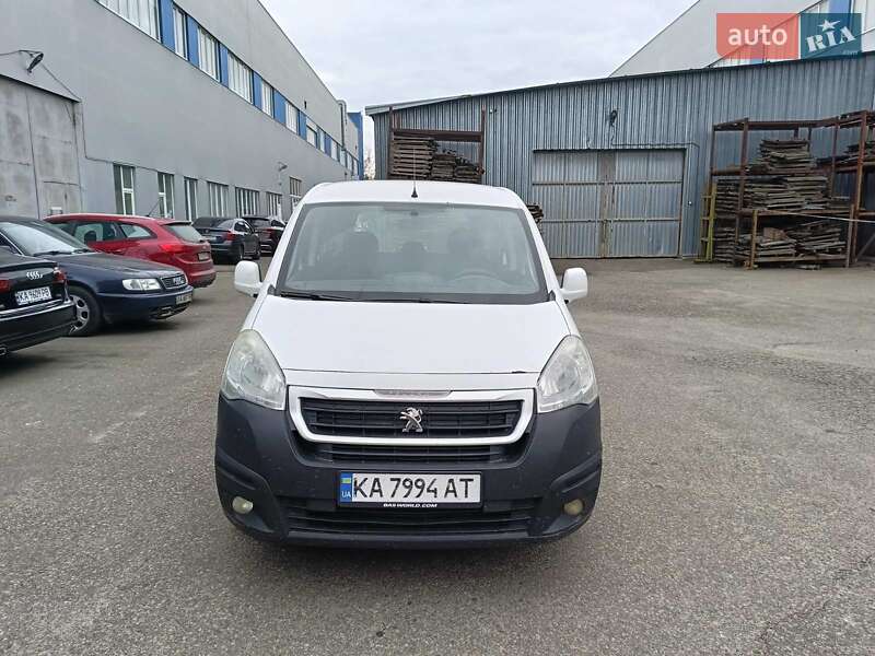Минивэн Peugeot Partner 2017 в Киеве