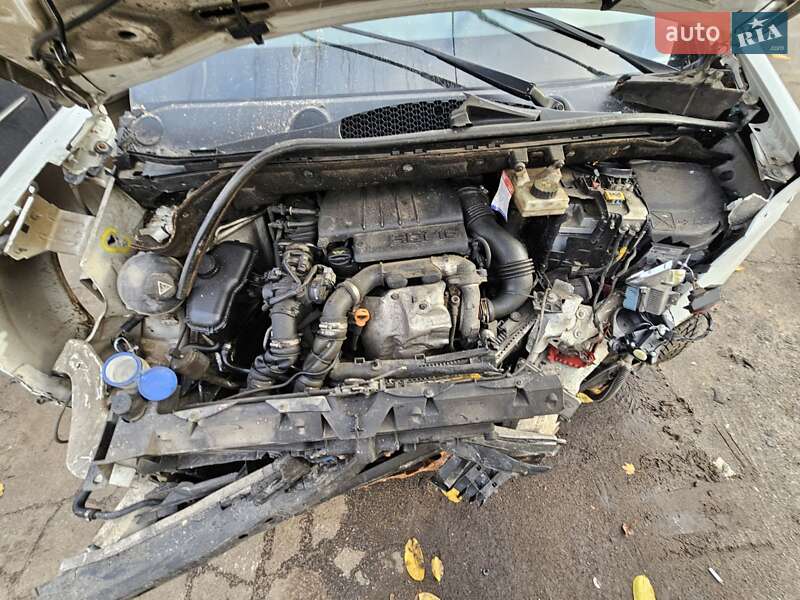 Минивэн Peugeot Partner 2011 в Киеве