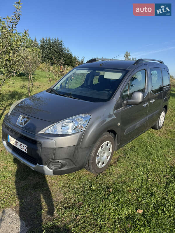 Мінівен Peugeot Partner 2011 в Калуші
