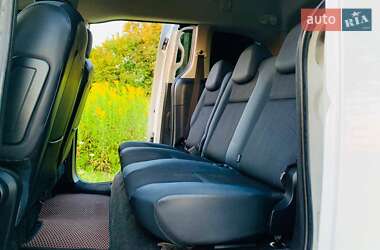 Мінівен Peugeot Partner 2010 в  фото 20 Мінівен Peugeot Partner 2010 в