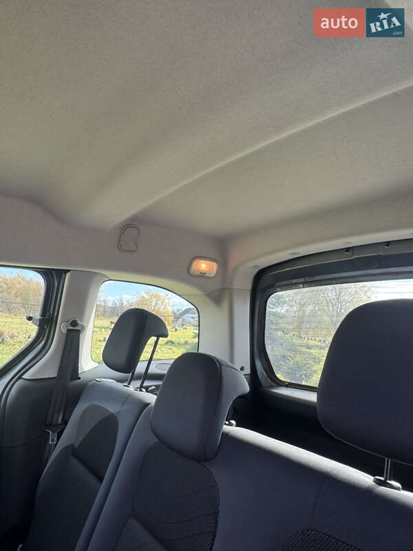 Мінівен Peugeot Partner 2011 в Калуші