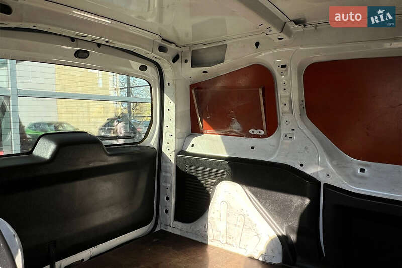 Грузовой фургон Peugeot Partner 2014 в Ивано-Франковске