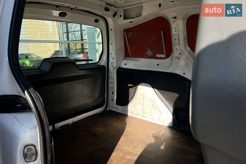 Грузовой фургон Peugeot Partner 2014 в Ивано-Франковске