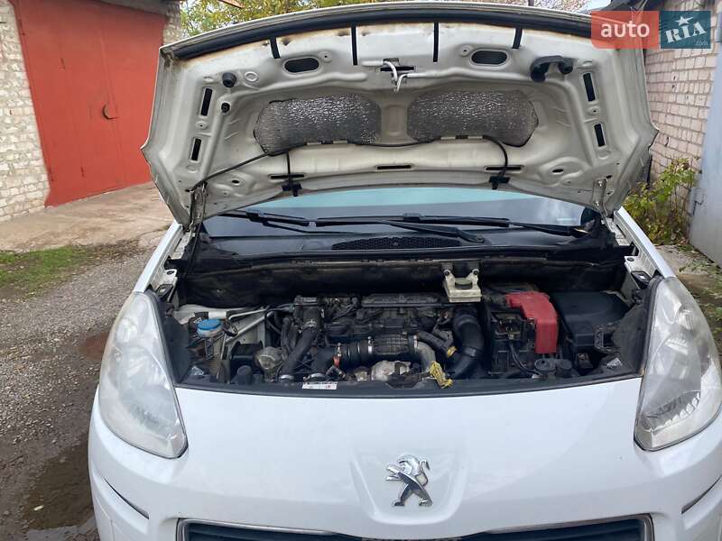 Минивэн Peugeot Partner 2013 в Кривом Роге