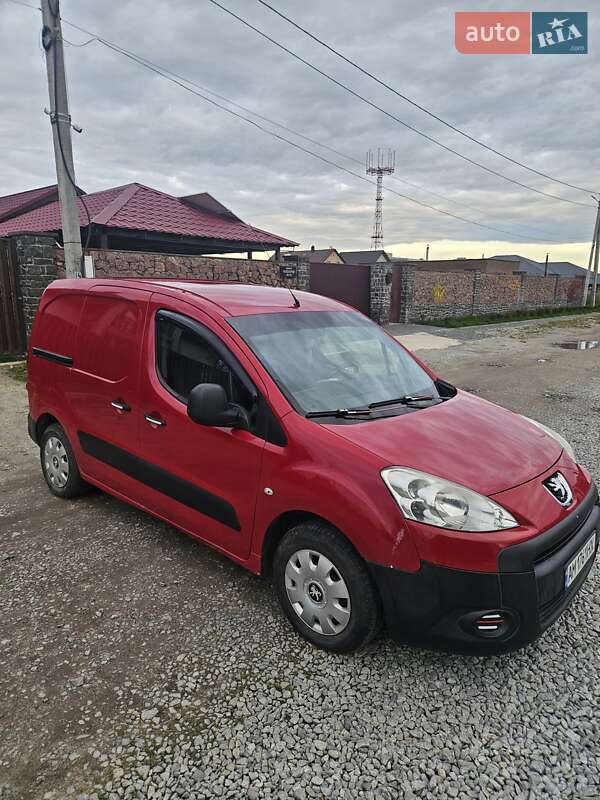 Грузовой фургон Peugeot Partner 2010 в Житомире