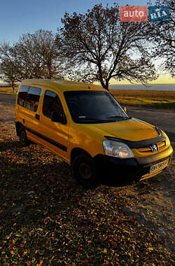 Вантажний фургон Peugeot Partner 2004 в Овідіополі
