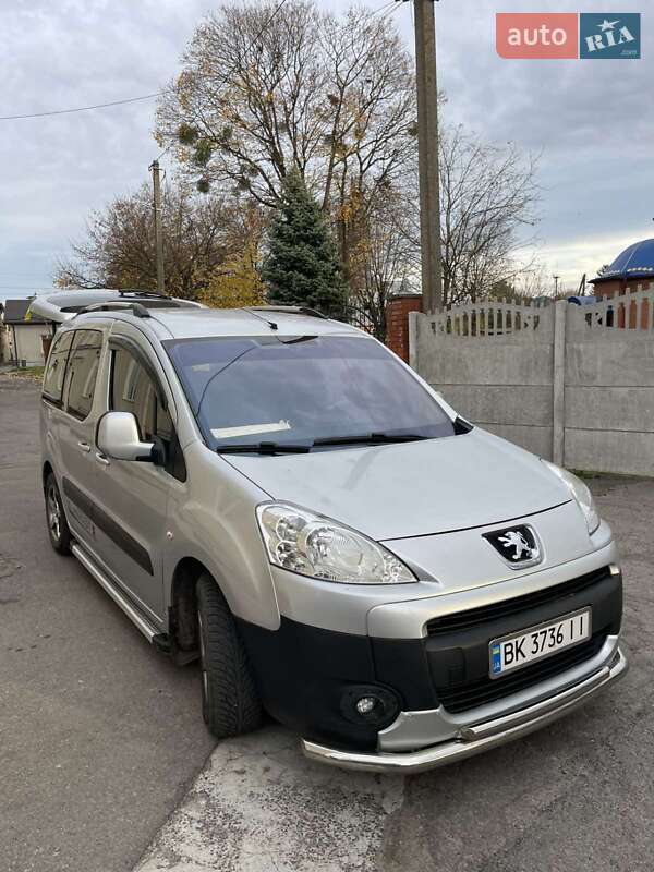 Минивэн Peugeot Partner 2009 в Ровно фото Минивэн Peugeot Partner 2009 в Ровно
