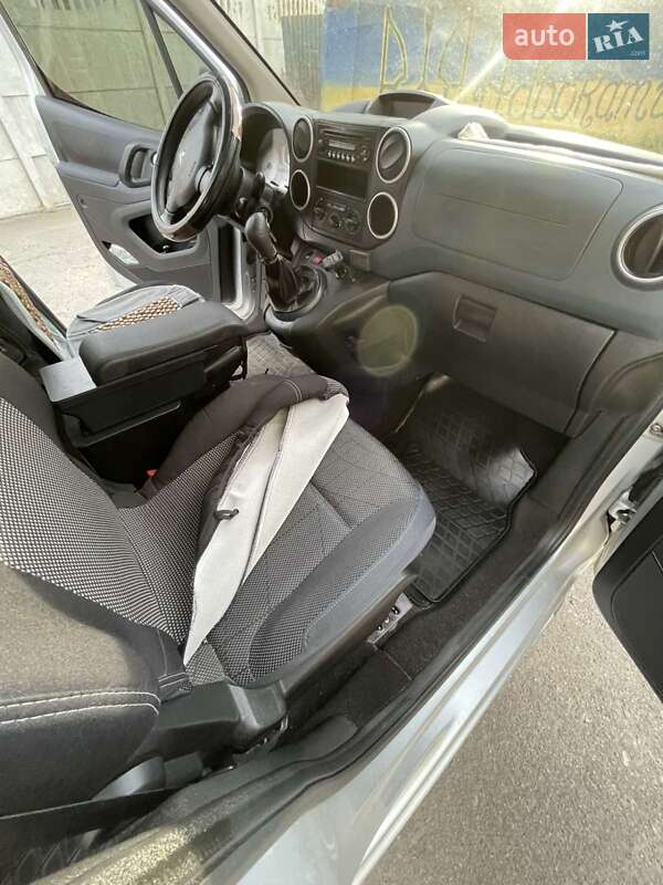 Минивэн Peugeot Partner 2009 в Ровно фото 12 Минивэн Peugeot Partner 2009 в Ровно