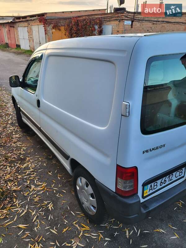 Вантажопасажирський фургон Peugeot Partner 2008 в Вінниці