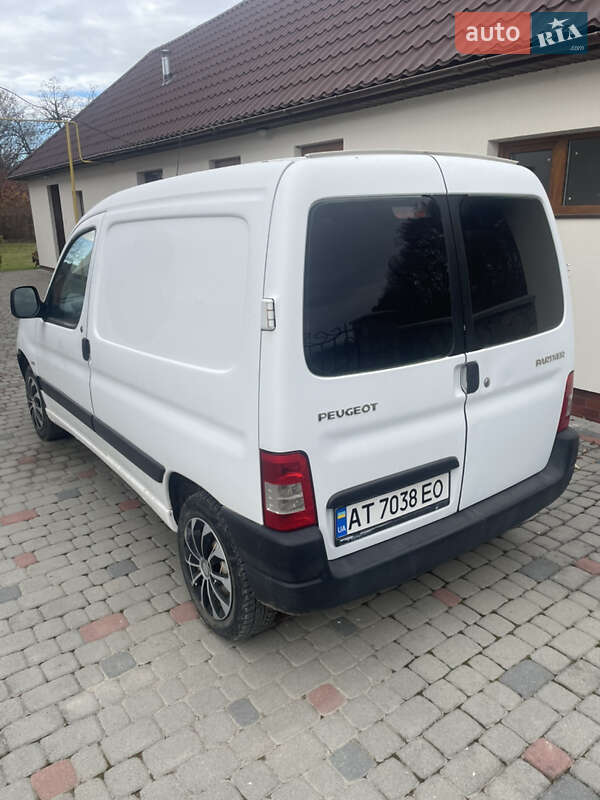 Грузопассажирский фургон Peugeot Partner 2008 в Ланчине
