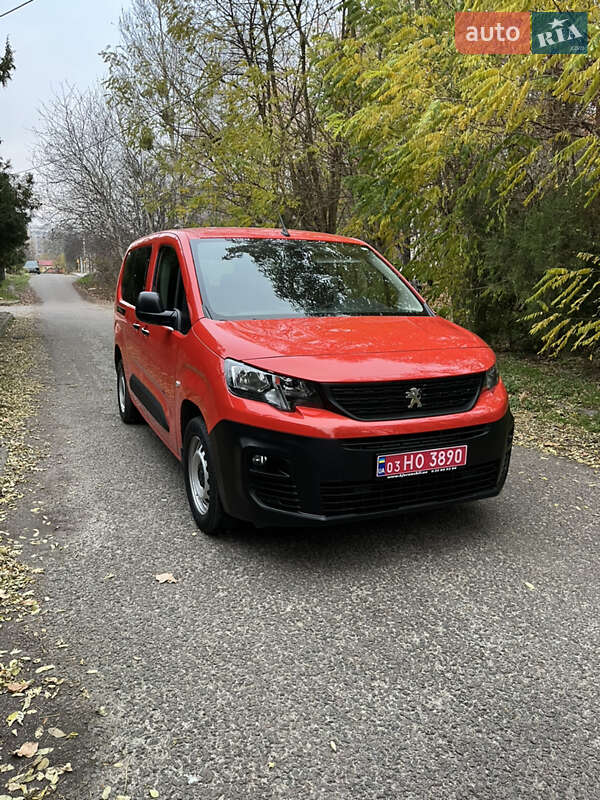 Грузовой фургон Peugeot Partner 2019 в Луцке фото 13 Грузовой фургон Peugeot Partner 2019 в Луцке