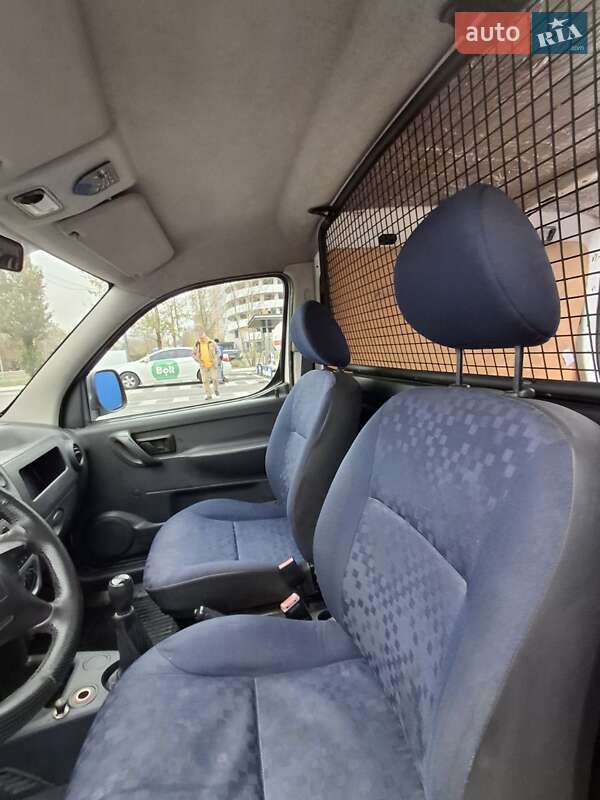 Грузовой фургон Peugeot Partner 2008 в Киеве