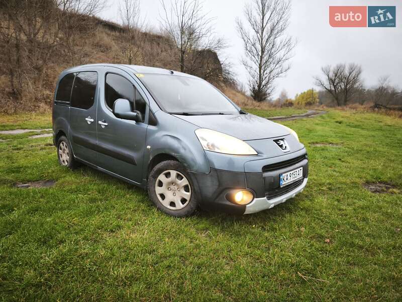 Минивэн Peugeot Partner 2011 в Киеве