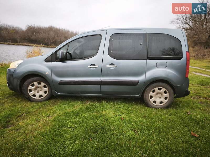 Минивэн Peugeot Partner 2011 в Киеве