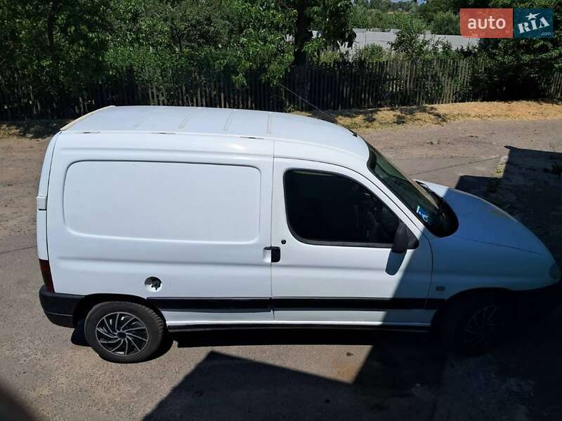 Грузовой фургон Peugeot Partner 2002 в Жмеринке фото 4 Грузовой фургон Peugeot Partner 2002 в Жмеринке