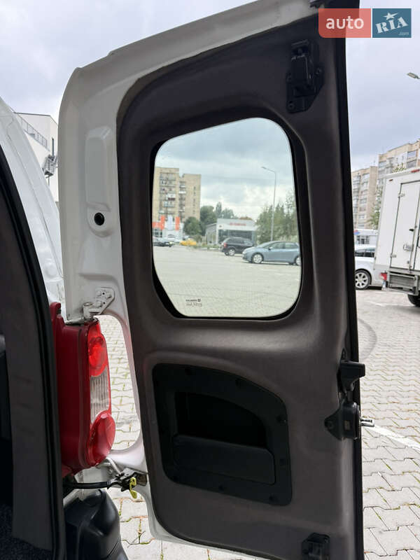 Мінівен Peugeot Partner 2009 в Хмельницькому фото 17 Мінівен Peugeot Partner 2009 в Хмельницькому
