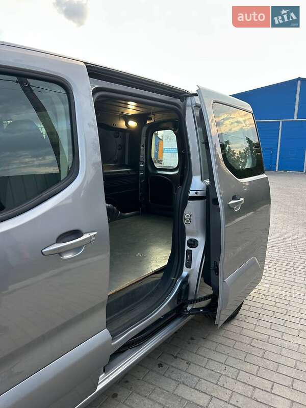 Вантажопасажирський фургон Peugeot Partner 2019 в Полтаві фото 12 Вантажопасажирський фургон Peugeot Partner 2019 в Полтаві
