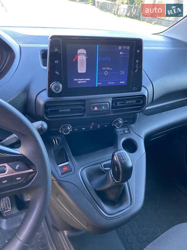 Вантажопасажирський фургон Peugeot Partner 2019 в Полтаві фото 33 Вантажопасажирський фургон Peugeot Partner 2019 в Полтаві