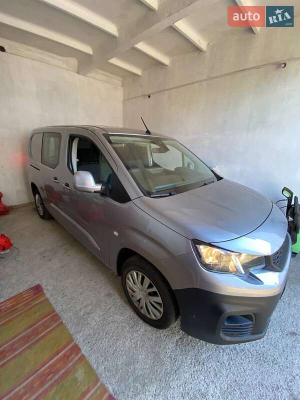 Вантажопасажирський фургон Peugeot Partner 2019 в Полтаві фото 44 Вантажопасажирський фургон Peugeot Partner 2019 в Полтаві