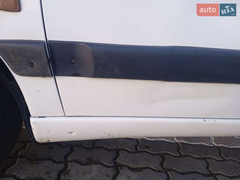 Минивэн Peugeot Partner 1998 в Бориславе