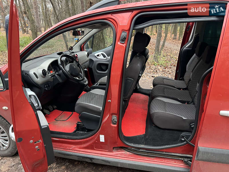 Минивэн Peugeot Partner 2010 в Киеве фото 4 Минивэн Peugeot Partner 2010 в Киеве