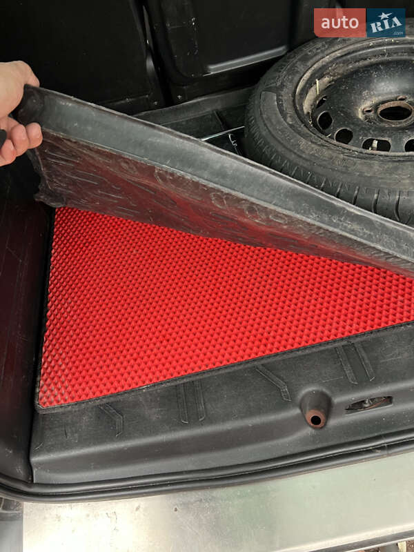 Минивэн Peugeot Partner 2010 в Киеве фото 15 Минивэн Peugeot Partner 2010 в Киеве