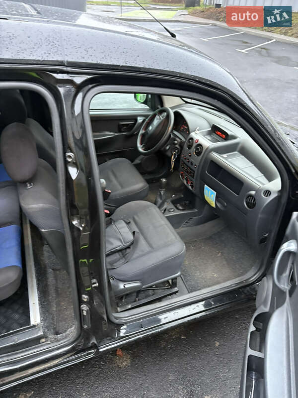 Минивэн Peugeot Partner 2004 в Львове фото 2 Минивэн Peugeot Partner 2004 в Львове