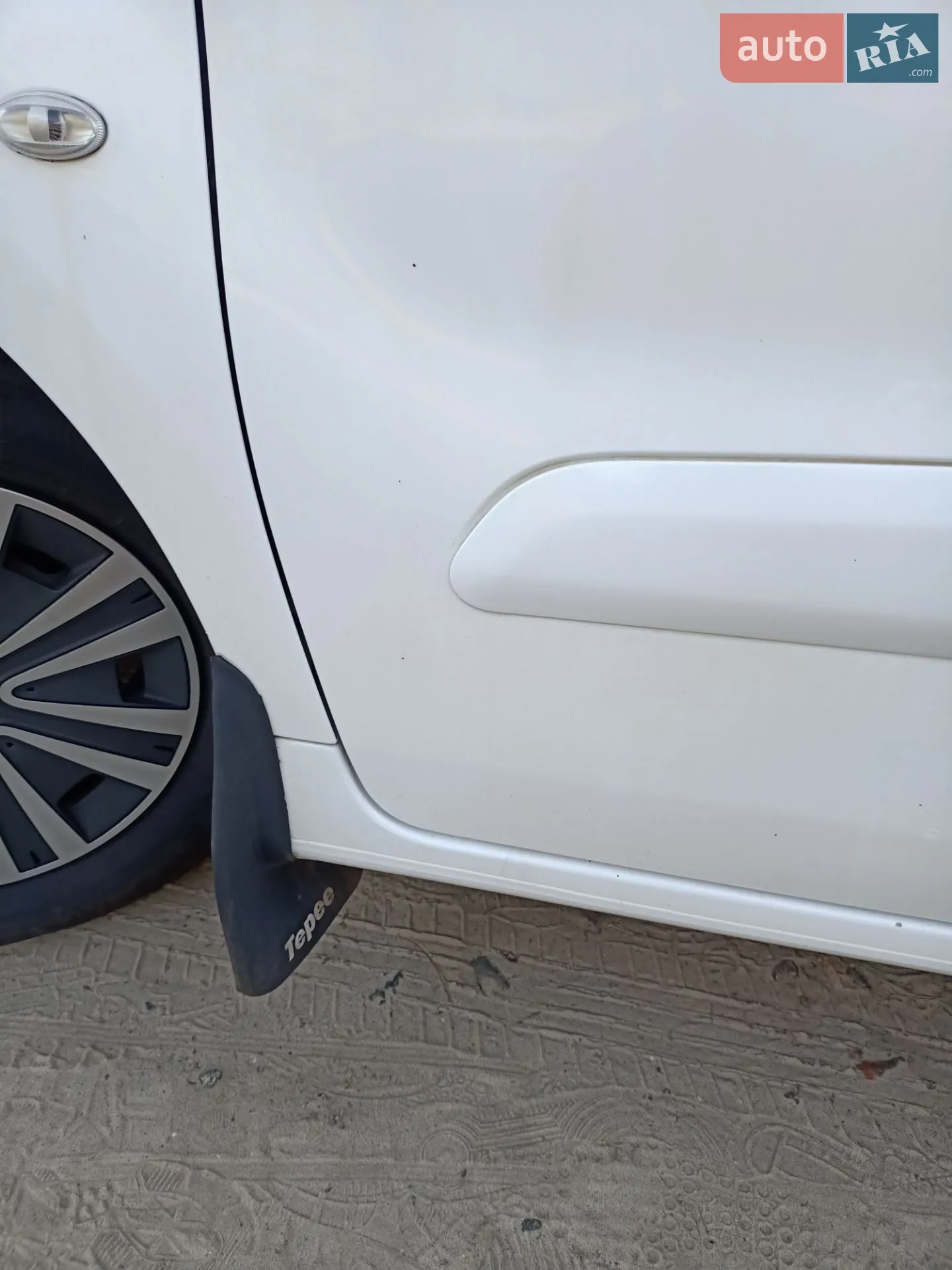 2015 Peugeot Partner - мініатюра 6