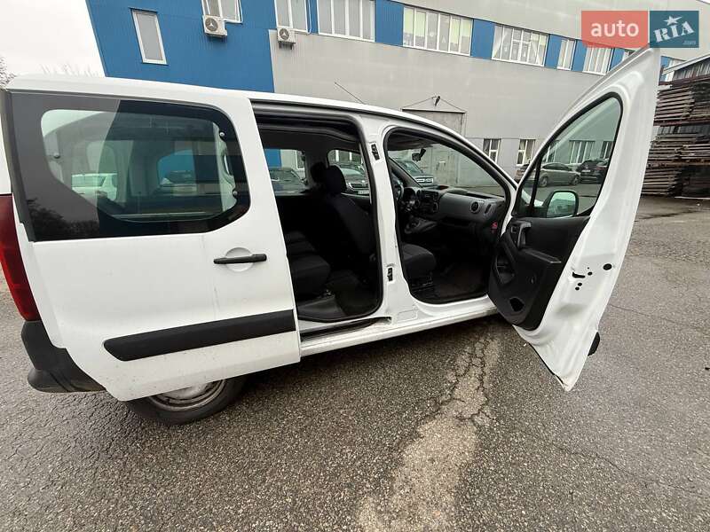 Минивэн Peugeot Partner 2017 в Киеве