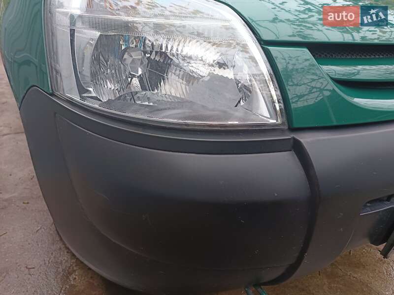 Минивэн Peugeot Partner 2007 в Килии