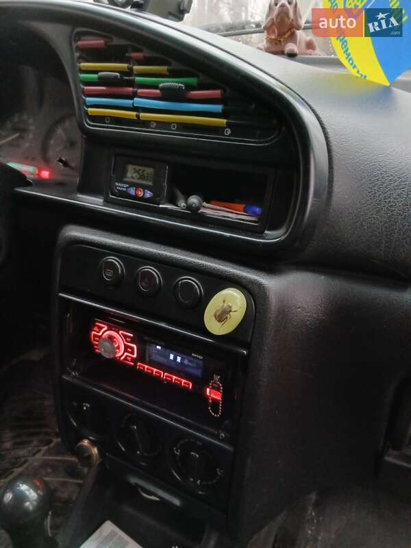 Минивэн Peugeot Partner 1998 в Рокитном