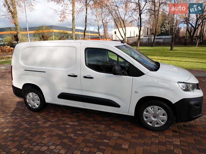 Вантажопасажирський фургон Peugeot Partner 2020 в Києві