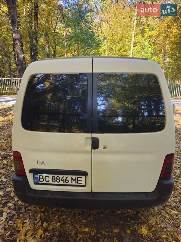 Вантажний фургон Peugeot Partner 1999 в Львові