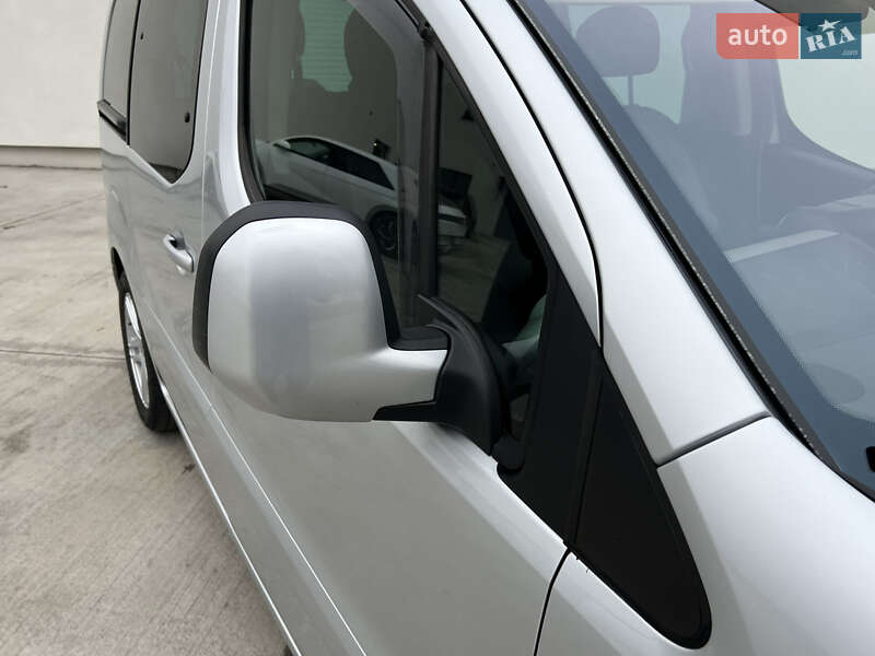 Мінівен Peugeot Partner 2011 в Луцьку