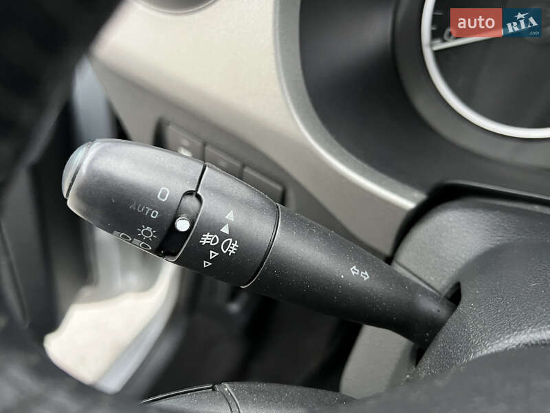 Мінівен Peugeot Partner 2011 в Луцьку