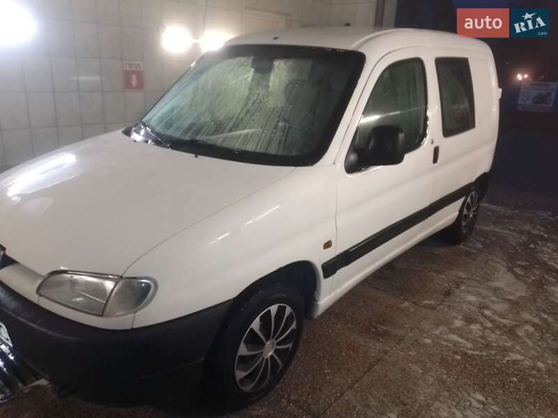 Минивэн Peugeot Partner 2001 в Долине фото 3 Минивэн Peugeot Partner 2001 в Долине