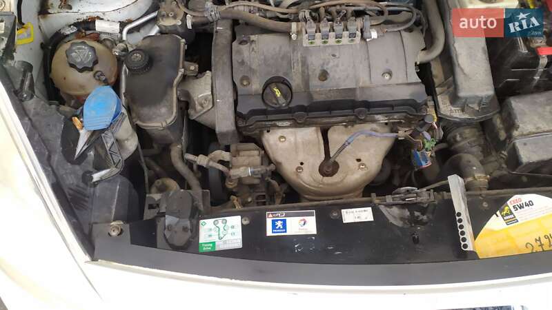 Мінівен Peugeot Partner 2008 в Луцьку фото 14 Мінівен Peugeot Partner 2008 в Луцьку