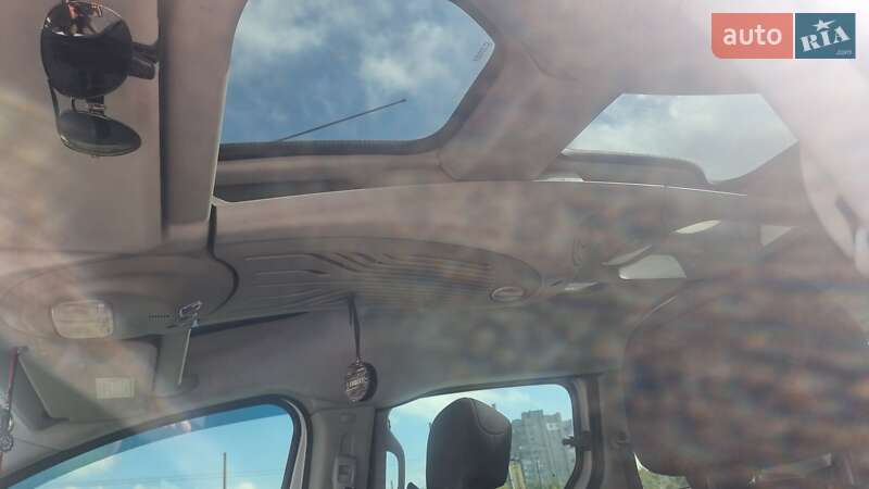 Мінівен Peugeot Partner 2011 в Києві фото 14 Мінівен Peugeot Partner 2011 в Києві