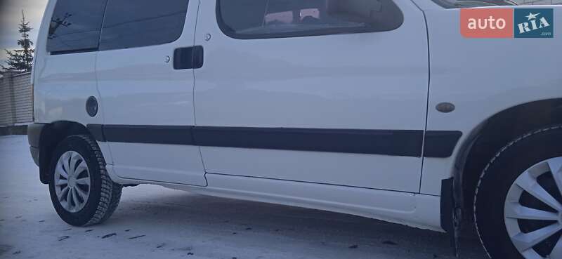 Мінівен Peugeot Partner 2003 в Славуті