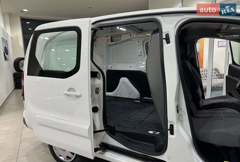 Грузовой фургон Peugeot Partner 2014 в Львове