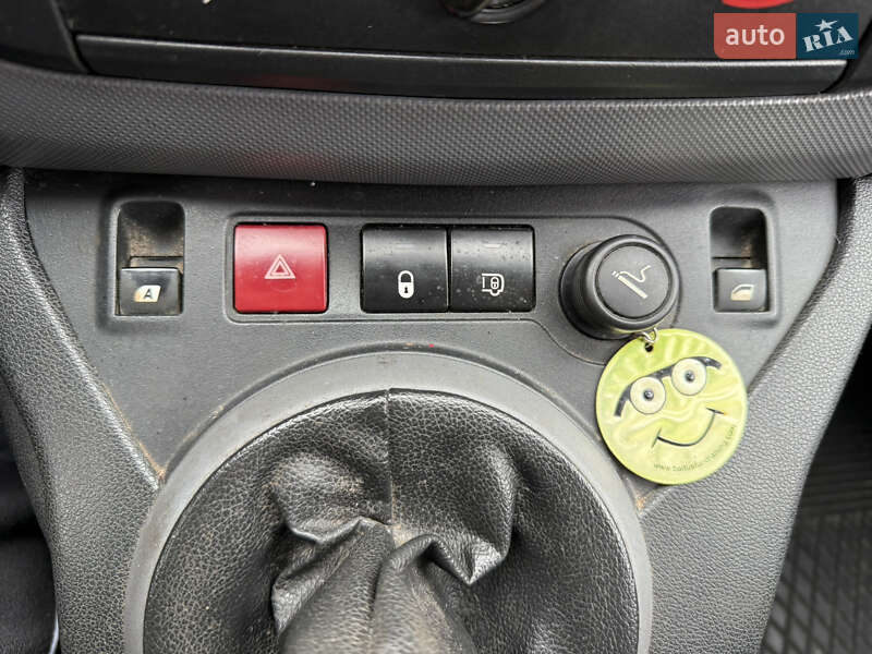 Минивэн Peugeot Partner 2011 в Стрые