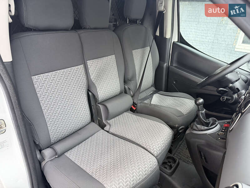 Грузовой фургон Peugeot Partner 2014 в Ивано-Франковске