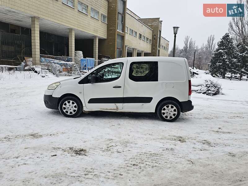 Минивэн Peugeot Partner 2011 в Киеве