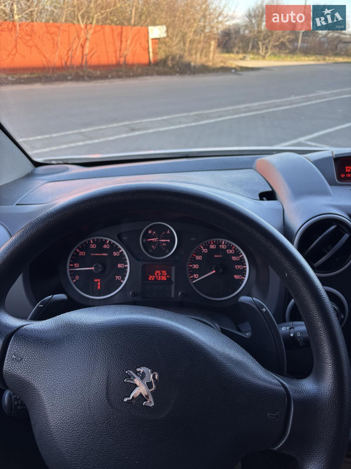 2017 Peugeot Partner - мініатюра 13