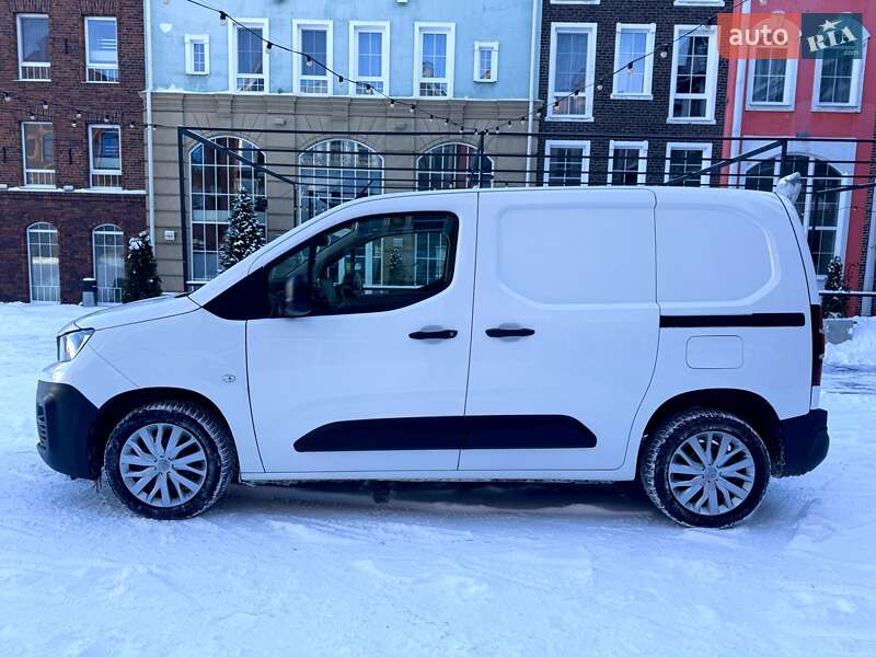 Вантажний фургон Peugeot Partner 2019 в Рівному